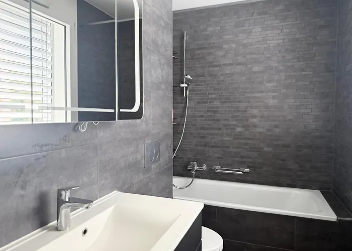 Contemporain 3 Pieces Et Demi Montreux